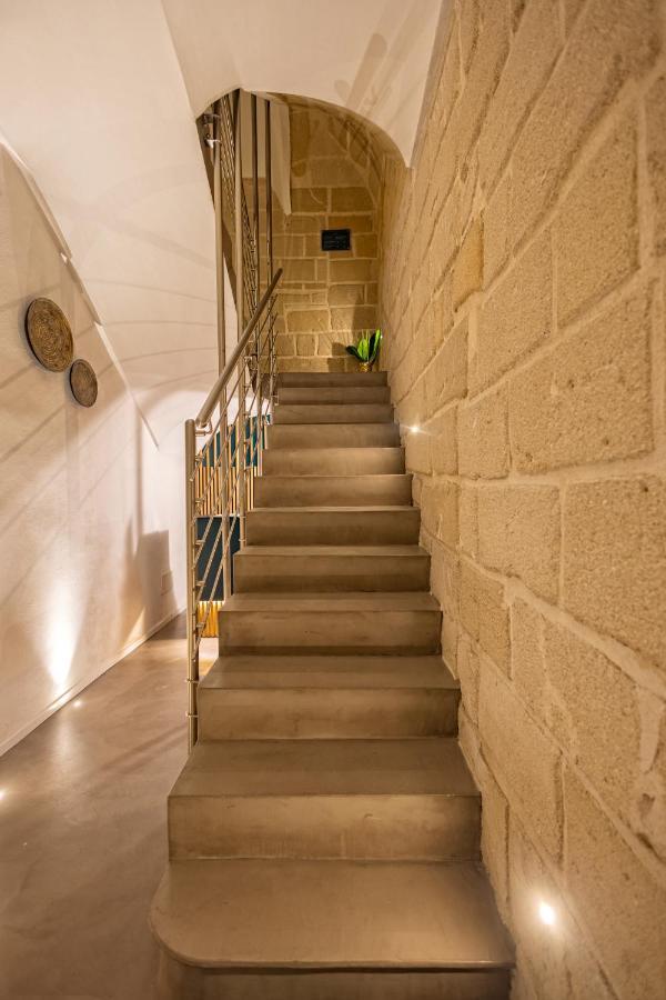 Mazzini Accommodation Фавиняна Екстериор снимка